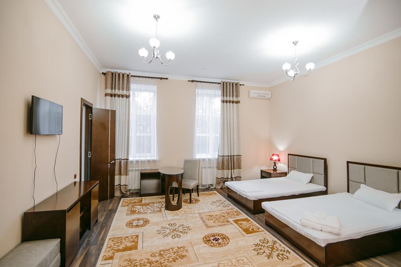 Hotel Inju Тараз Екстер'єр фото